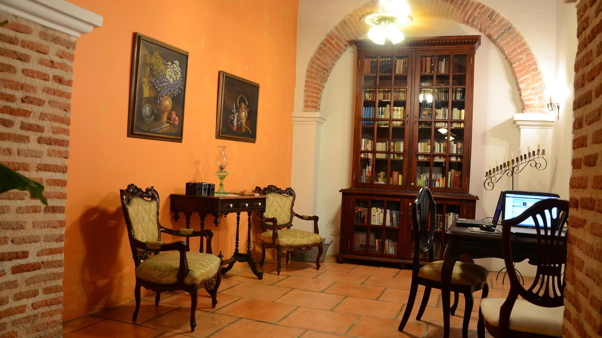 Alfiz Hotel
