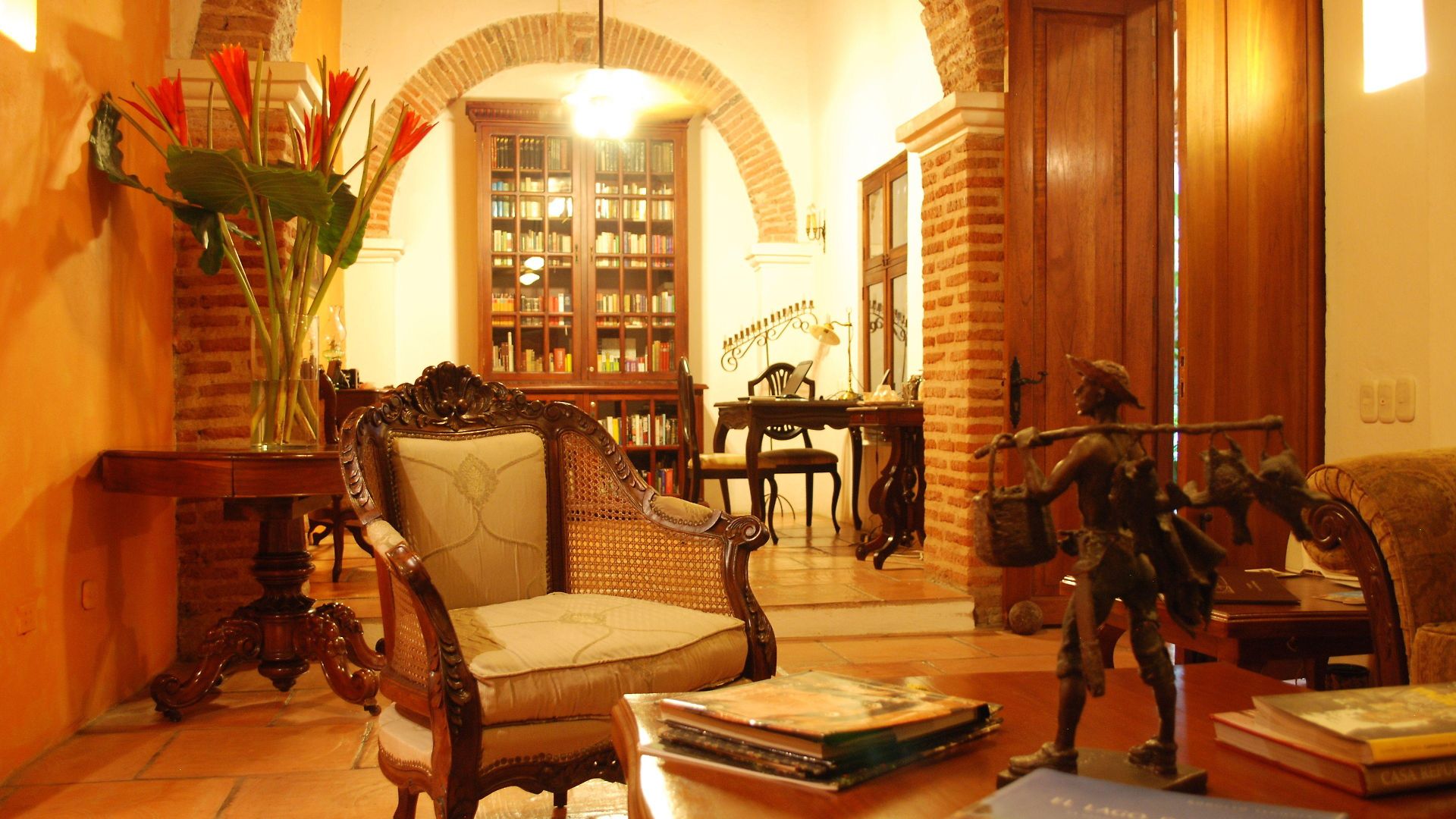 Hotel Alfiz 4*